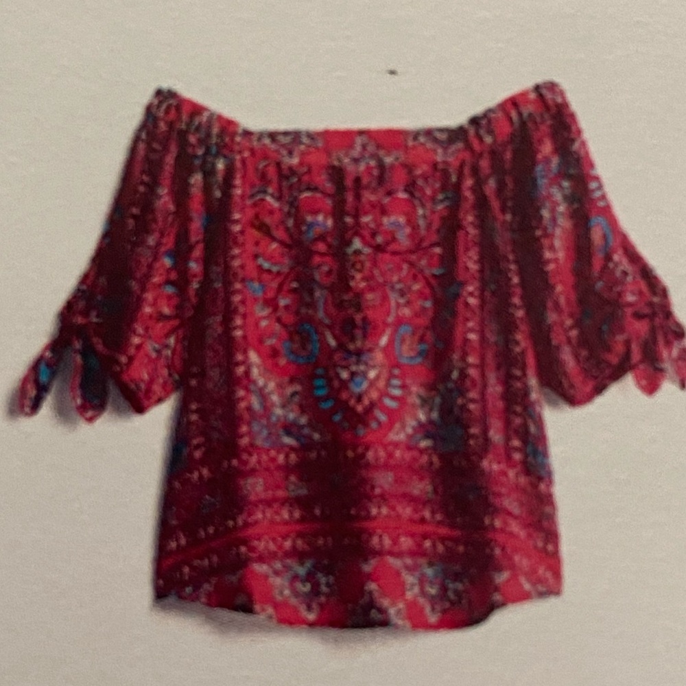 Verse off the shoulder floral top